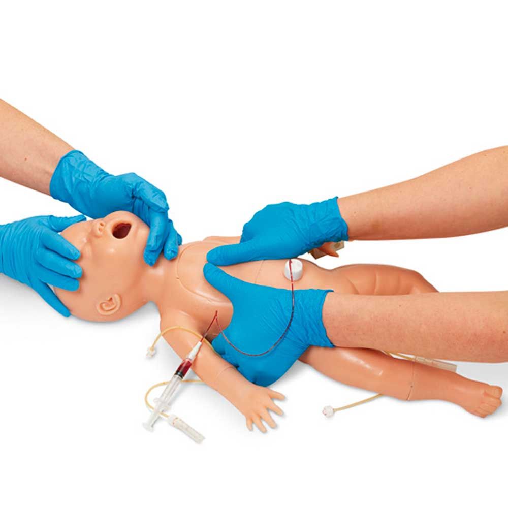 Trainingspuppe Neugeborenes mit Kathetern und Pflegehandschuhen