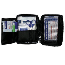 Befüllte Travel-Verbandtasche von Holthaus Medical mit Reißverschluss und Innenfächern